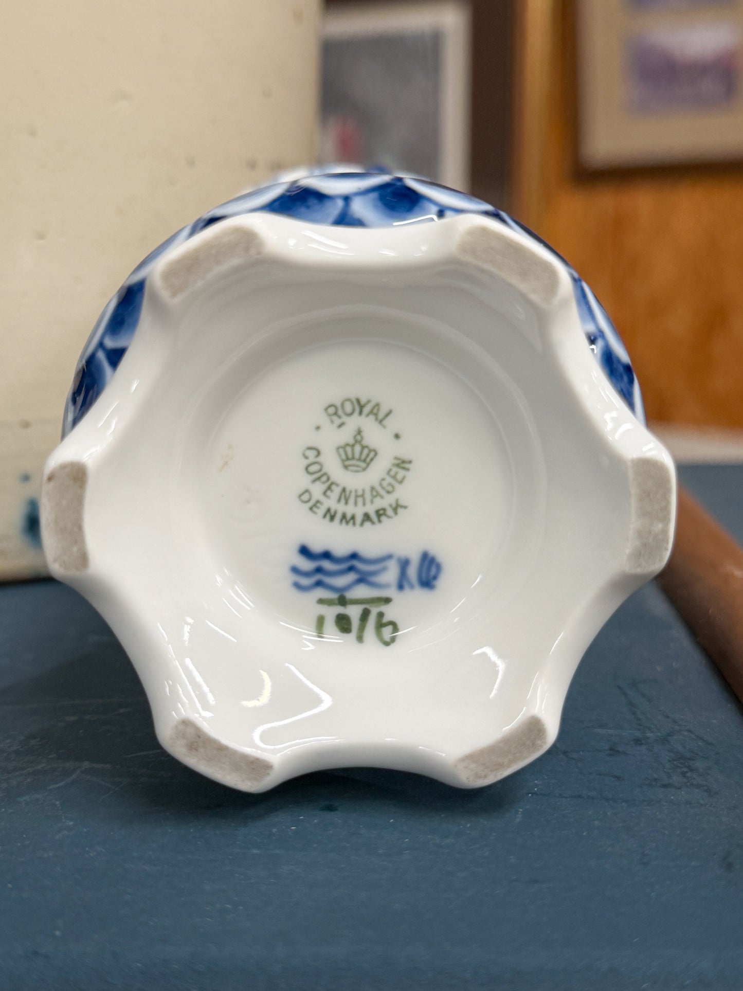 Royal Copenhagen Blue Full Lace Fluted Cigar Holder